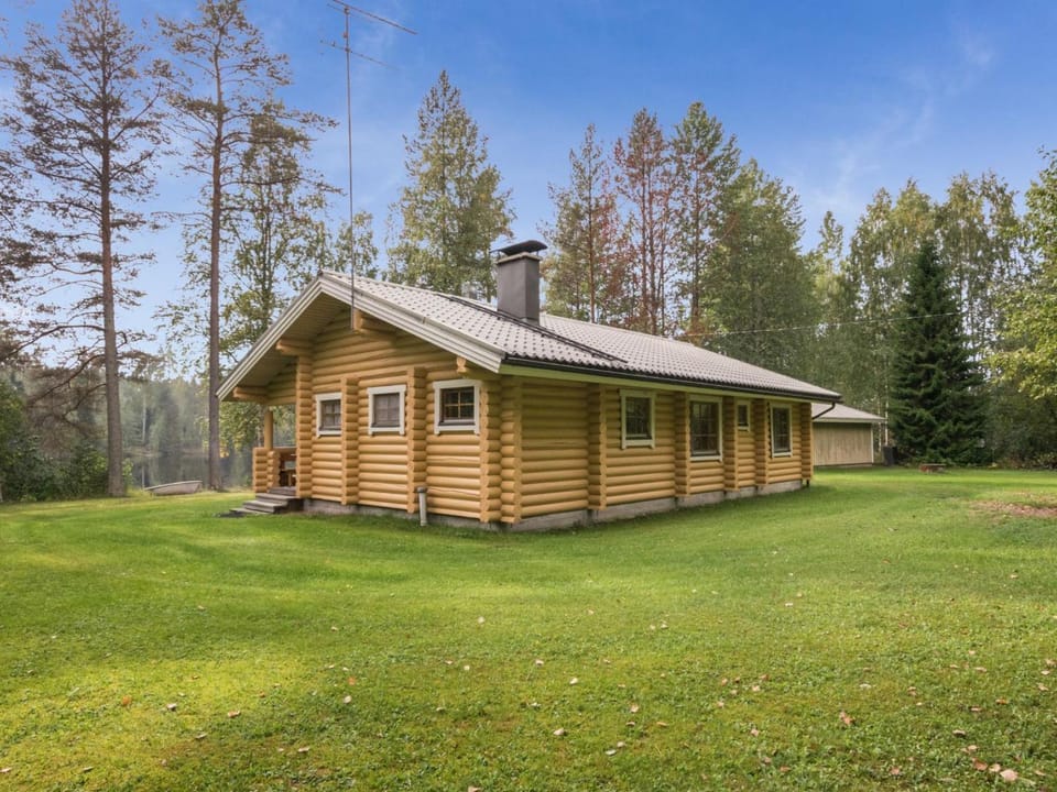Holiday Home Uitonniemi- rummukkala by Interhome House in Finland