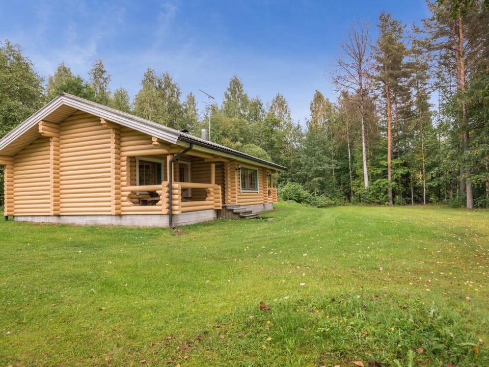 Holiday Home Uitonniemi- rummukkala by Interhome House in Finland