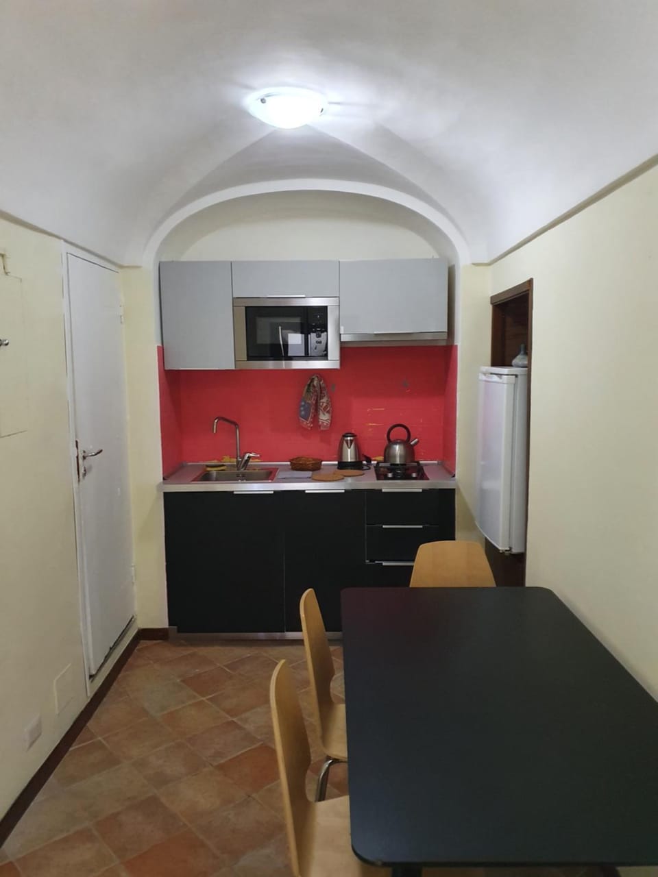 Kitchen or kitchenette