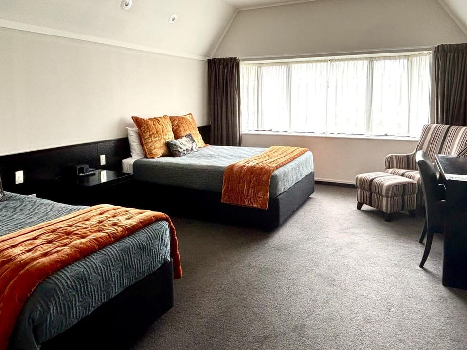 Ascot Park Hotel Hotel in Invercargill