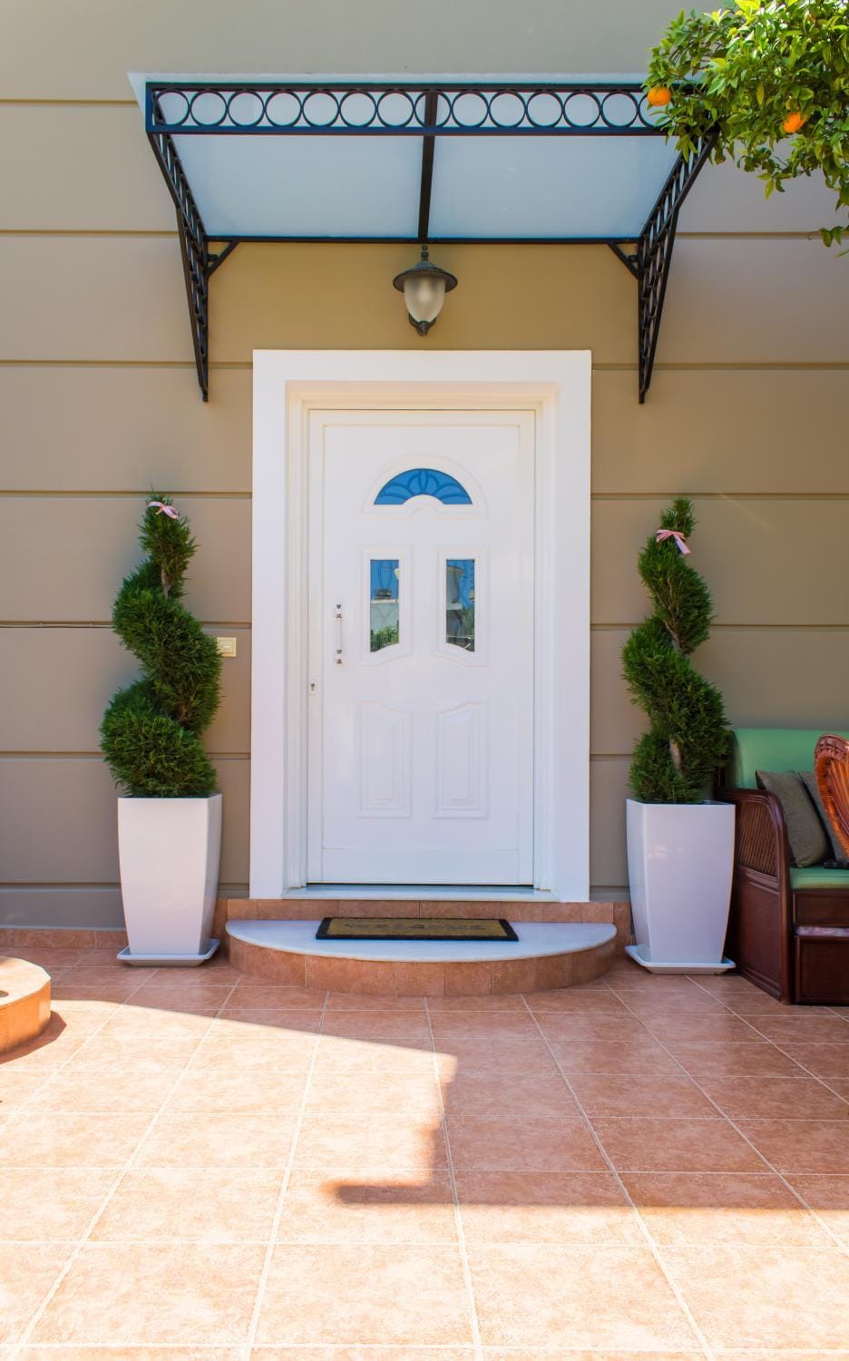 Facade/entrance