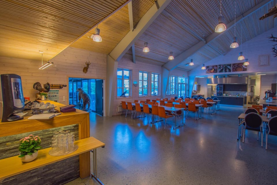 Coffee/tea facilities, Lounge or bar, Business facilities, Meeting/conference room