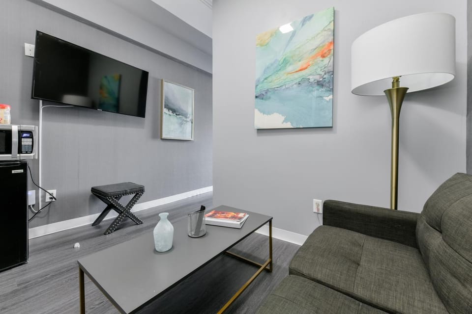 Temple Place Suites Apartment in Boston
