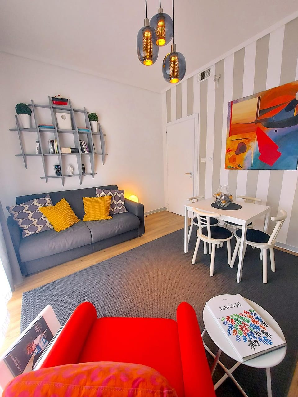 Bed, View (from property/room), Balcony/Terrace, Decorative detail, internet, locker, microwave, air conditioner