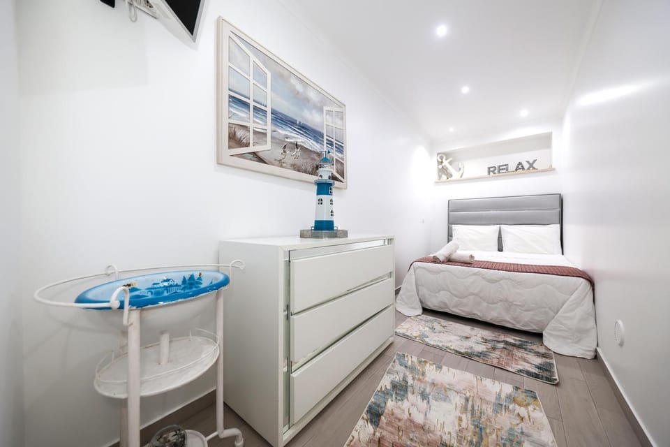 Dina Beach house Apartment in Nazaré