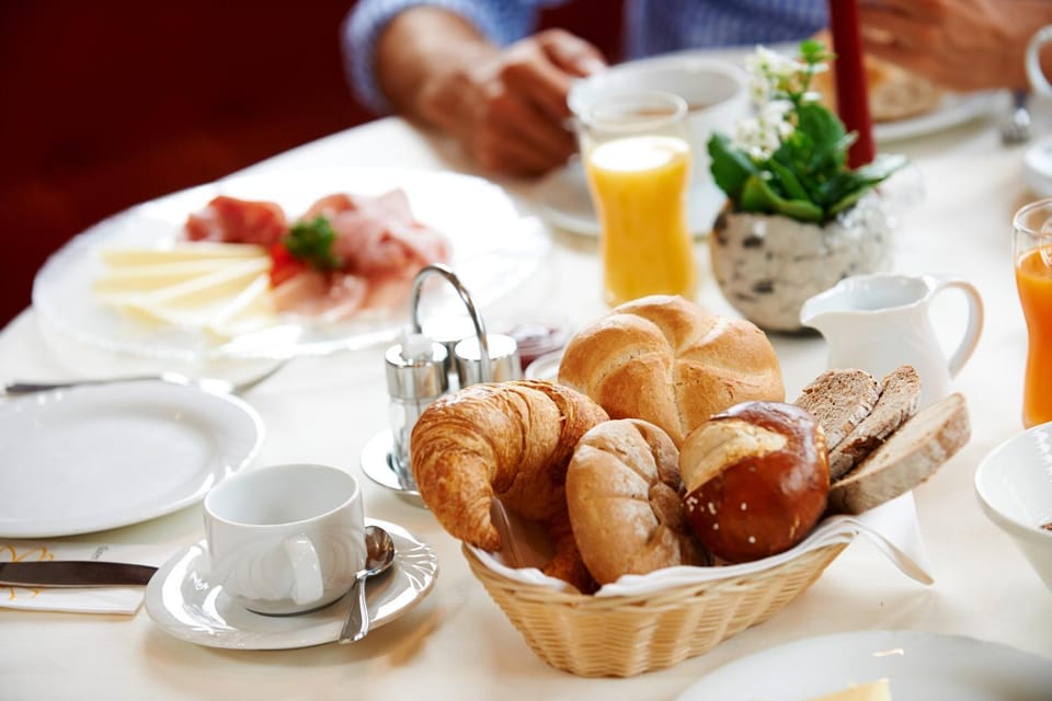 Restaurant/places to eat, Food, Breakfast, Buffet breakfast