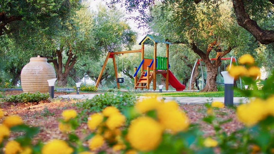 Children play ground, Garden, Garden, Decorative detail, On site, Garden view, Sports, Entertainment