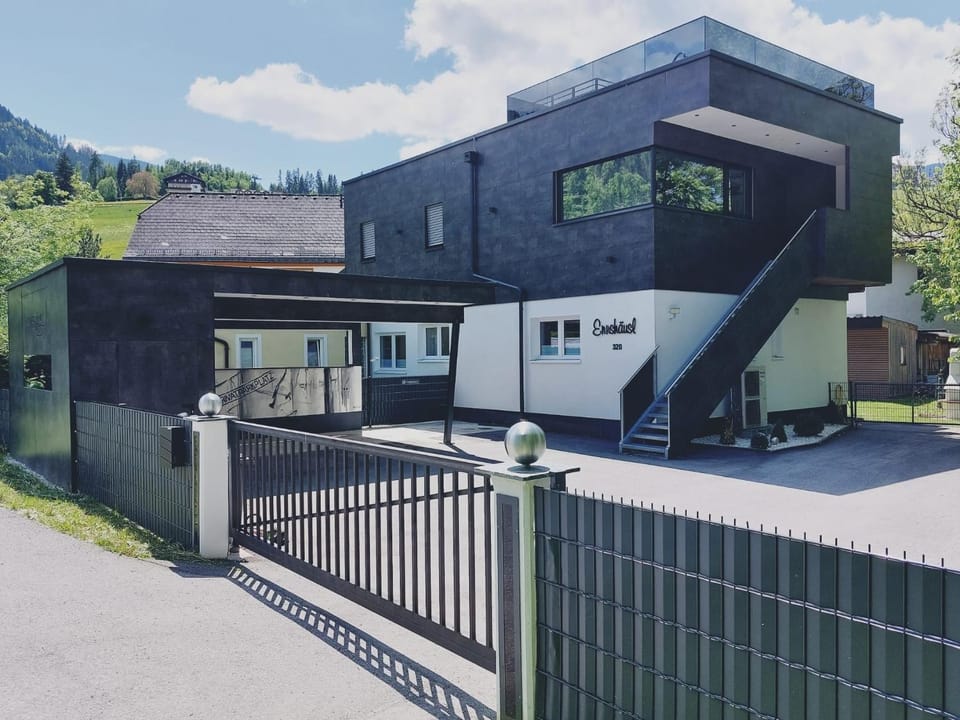 Property building, Day, Natural landscape
