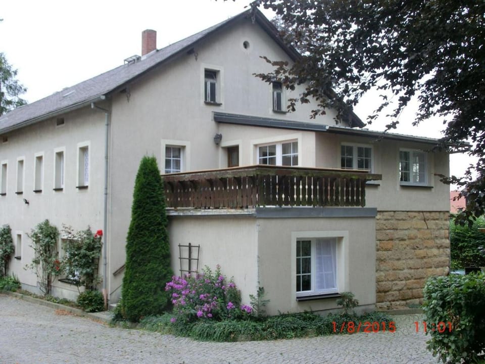 Property building, Facade/entrance