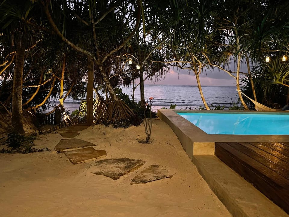 Night, Swimming pool