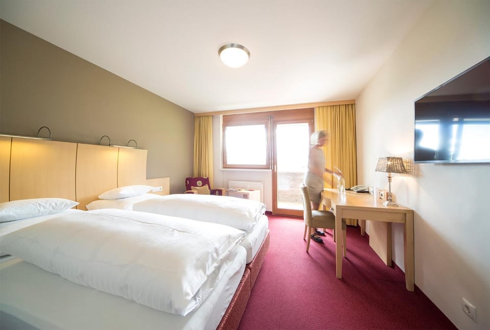 Bed, TV and multimedia