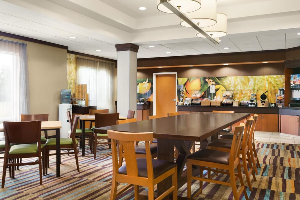 Banquet/Function facilities, Breakfast