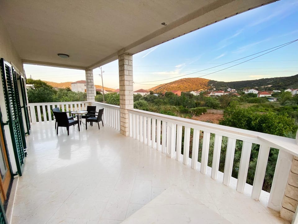 Day, Natural landscape, View (from property/room), Balcony/Terrace