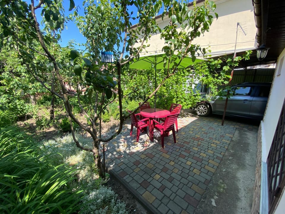 Dining area, Garden view, Parking