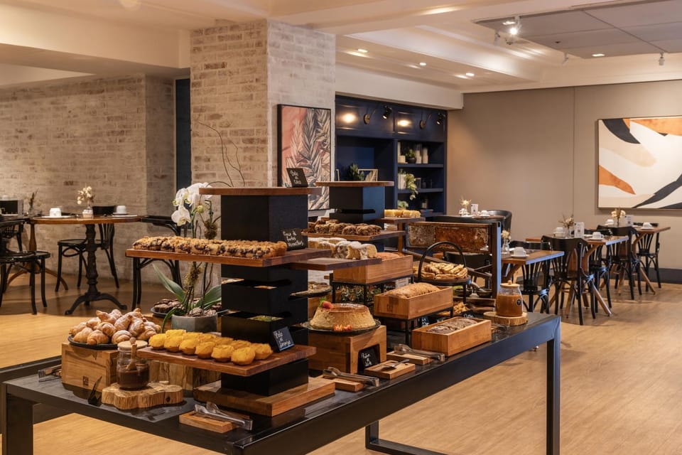 Breakfast, Buffet breakfast