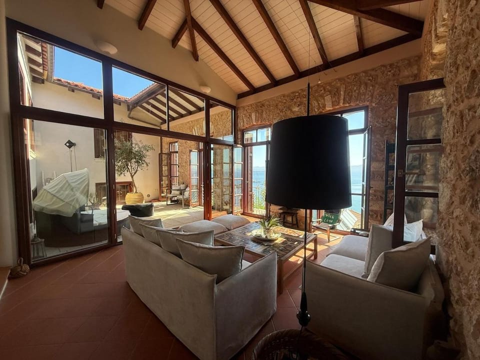 Gytheio Retreat, Panoramic Sea View apartment Apartment in Peloponnese Region