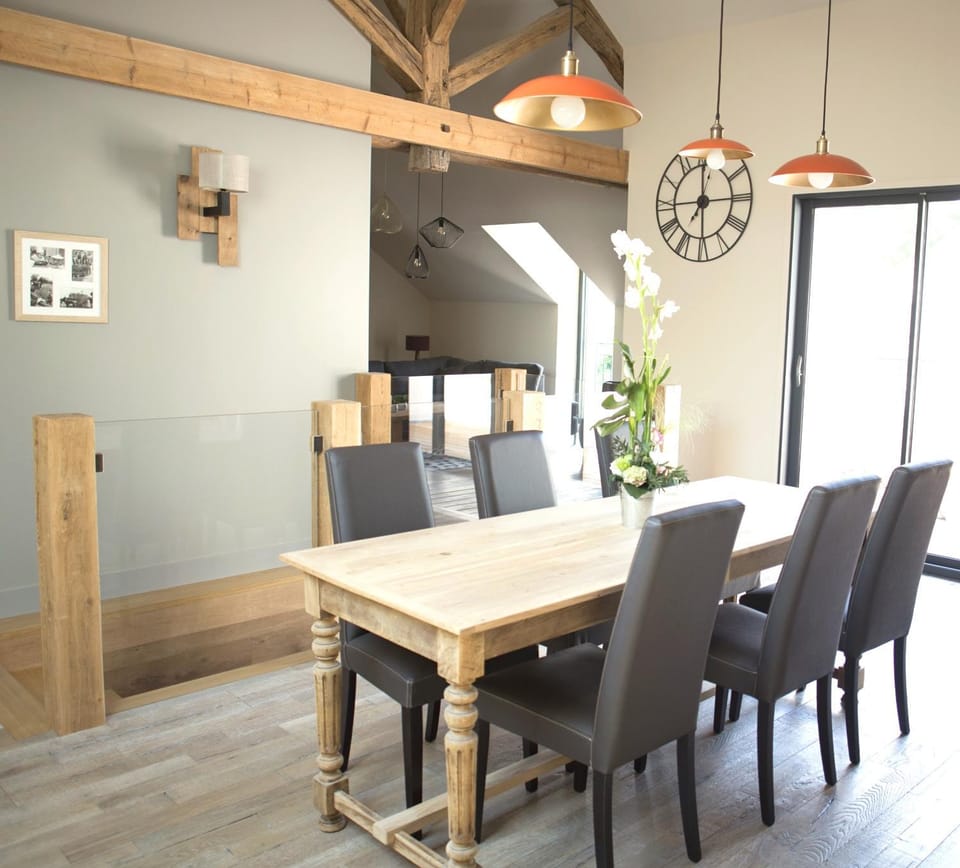 Kitchen or kitchenette, Living room, Dining area