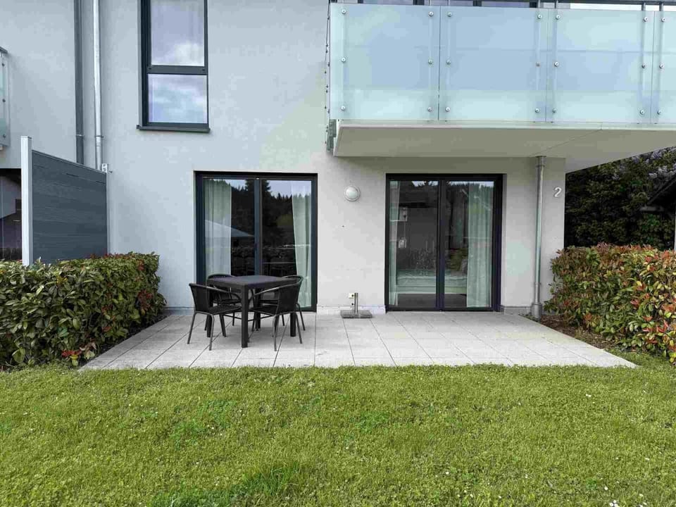 Property building, Spring, Day, Garden, Garden view