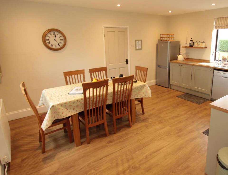 Coffee/tea facilities, Kitchen or kitchenette, dishwasher, minibar, washing machine, kitchen, kitchen