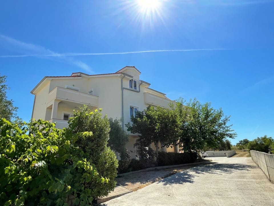 Property building, Garden