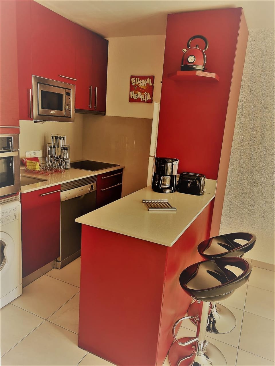 Coffee/tea facilities, Beach, Logo/Certificate/Sign, stove, stove