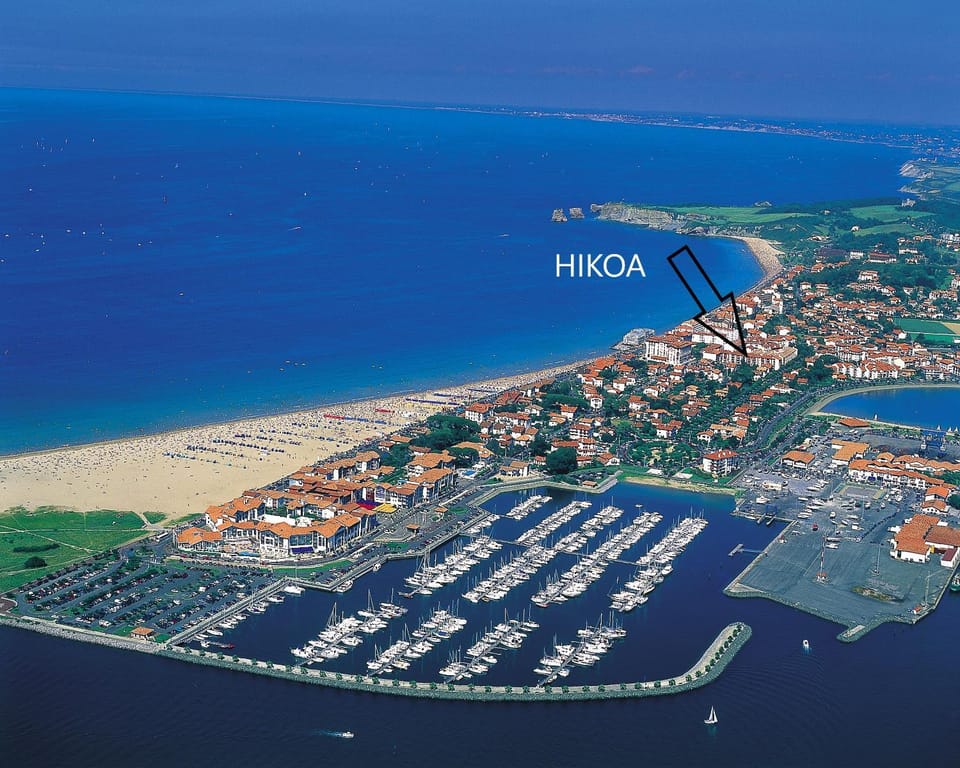 Beach, On site, Location