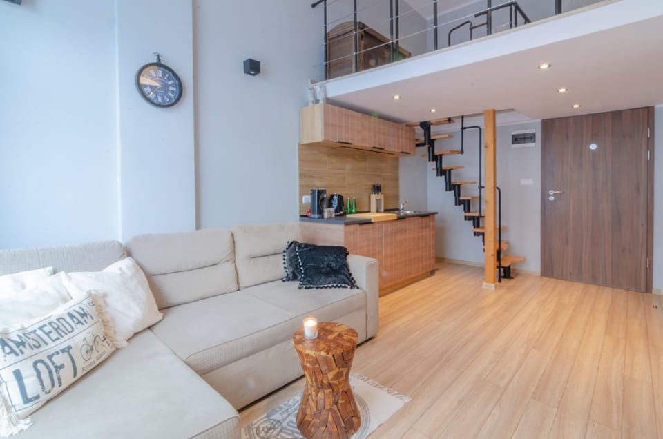 HolidayHomePL LOFT z antresolą i balkonem przy plaży Apartment in Miedzyzdroje