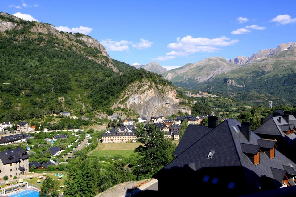 Off site, Day, Summer, Landmark view, Mountain view