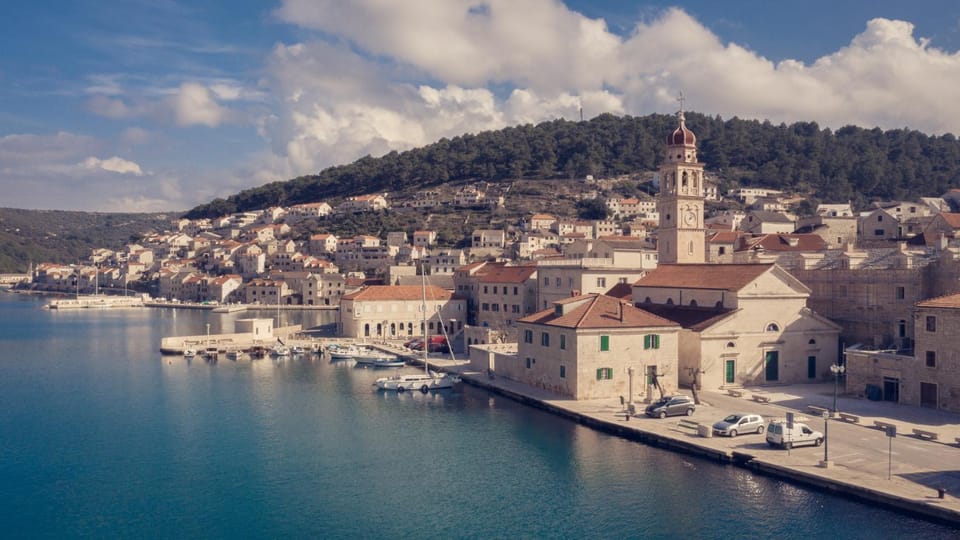 Vacation house "Kaštil" Pučišća - Brač Apartment in Split-Dalmatia County
