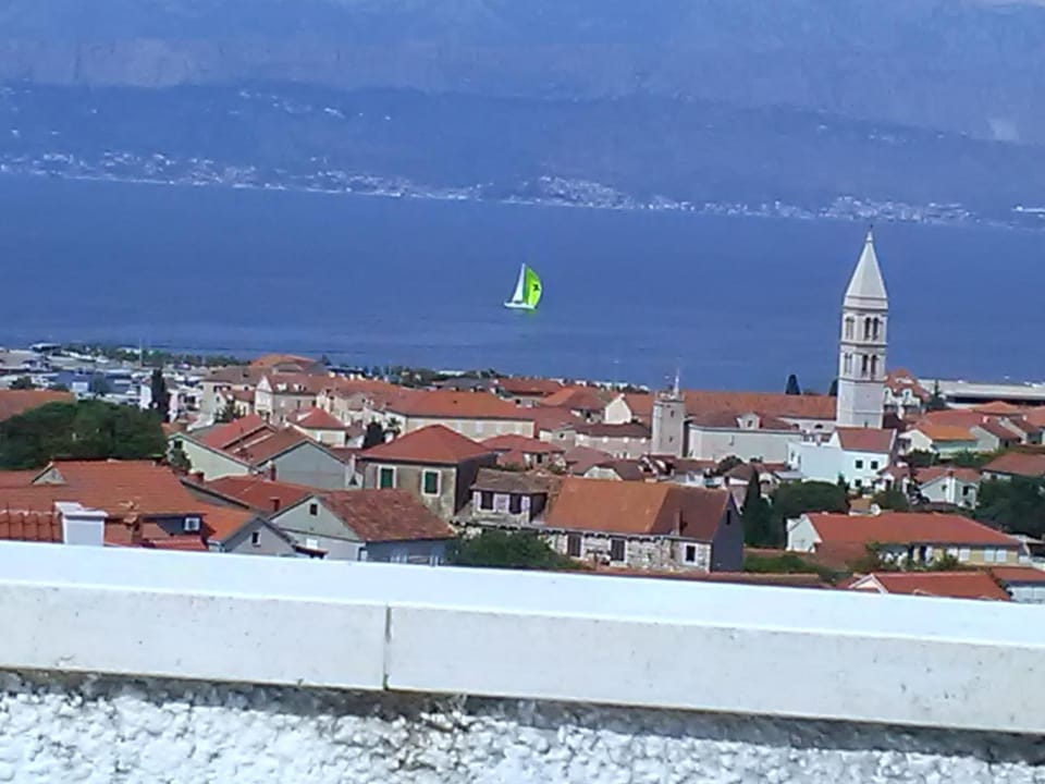 View (from property/room), Balcony/Terrace, City view, Landmark view, Mountain view, Sea view