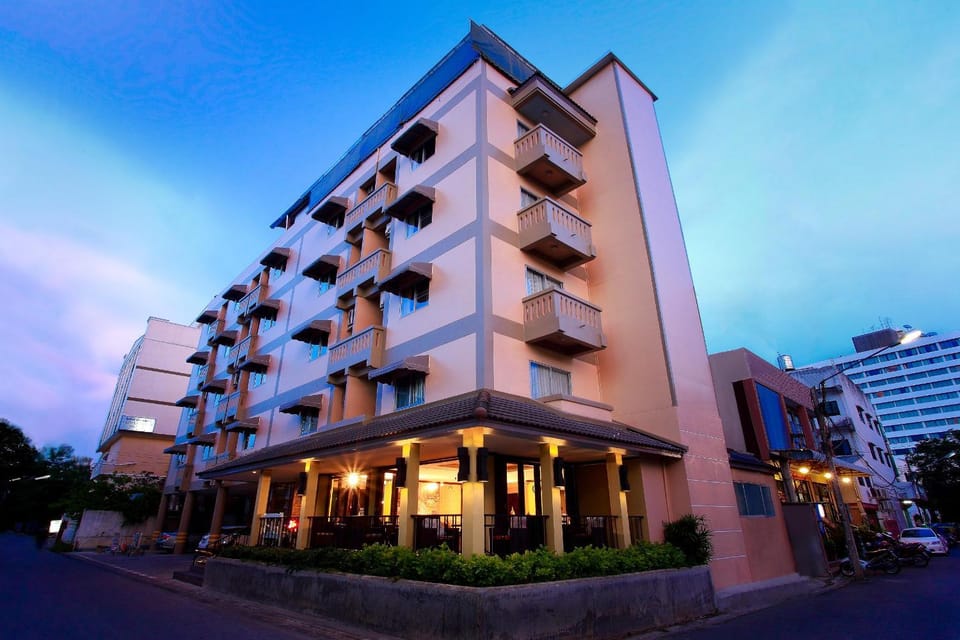 Property building, Facade/entrance