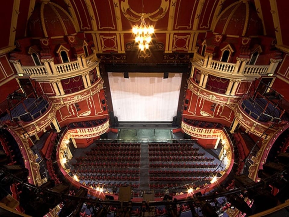 Nearby landmark, Neighbourhood, Evening entertainment, Area and facilities, Entertainment