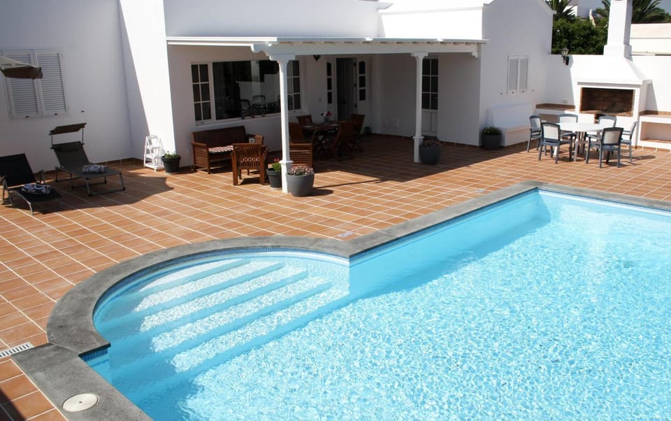 VILLA MANUELA by Buenavilla Villa in Puerto Calero