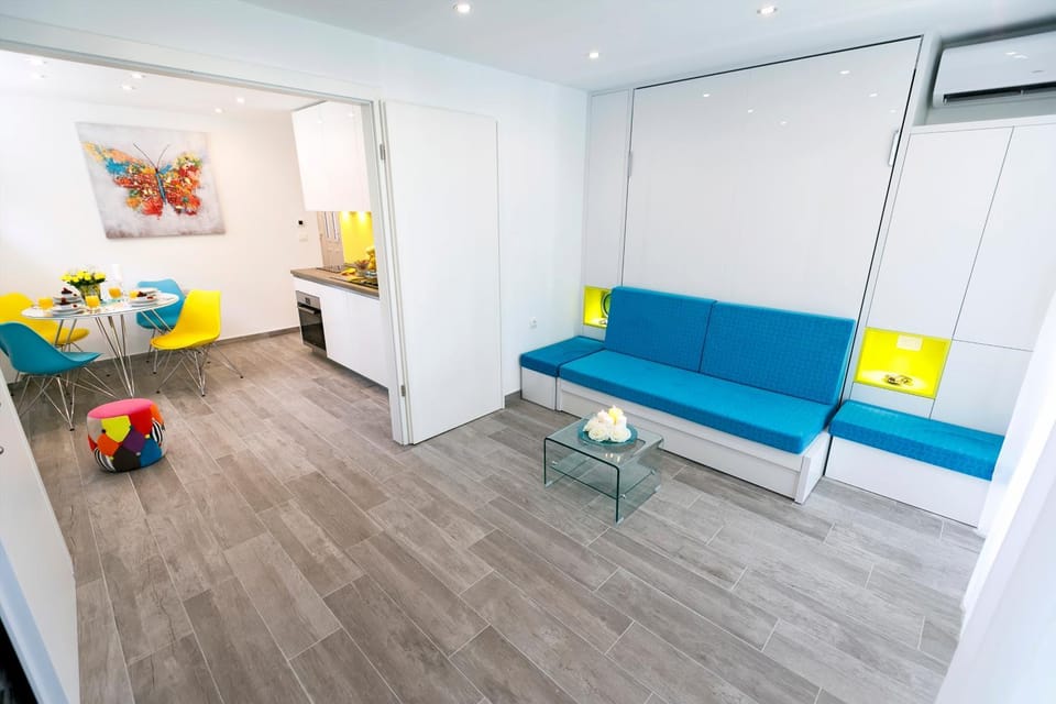 Living room, Bedroom