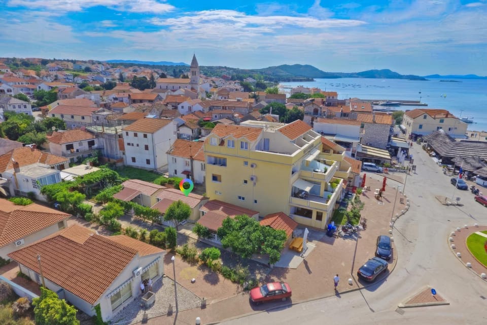 Lavender Mobile Houses Campground/ 
RV Resort in Šibenik-Knin County, Croatia