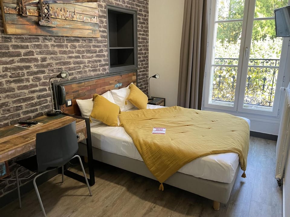 Le Richelieu Bacchus Hotel in Fontainebleau
