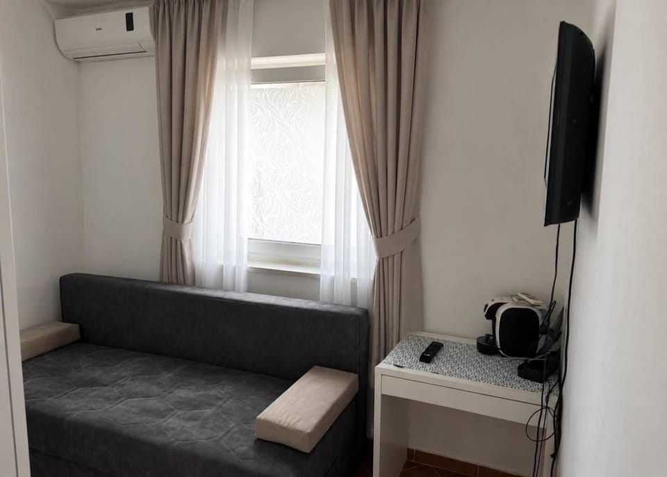 Studio apartmani DENNUS Apartment in Montenegro