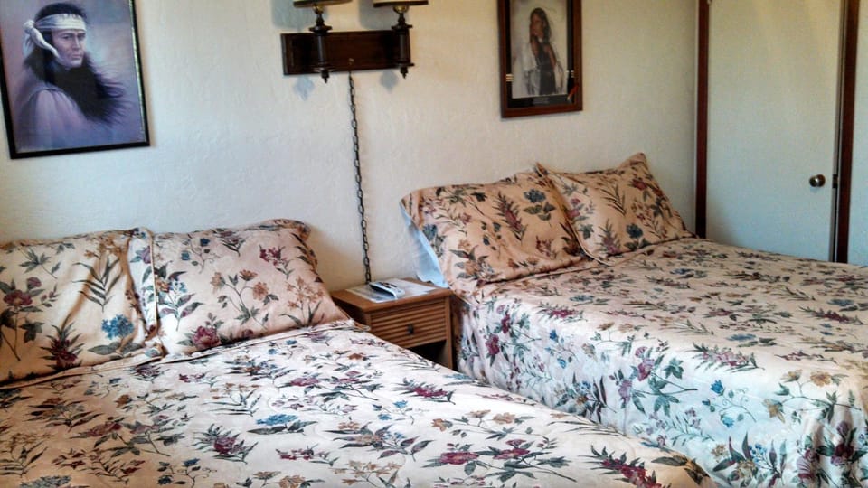 Toilet, Restaurant/places to eat, Natural landscape, BBQ facilities, Fishing, Garden, Garden, Golfcourse, Horse-riding, Bathroom, TV and multimedia, Canoeing, Hiking, Cycling, Bedroom, Supermarket/grocery shop, Shopping Area