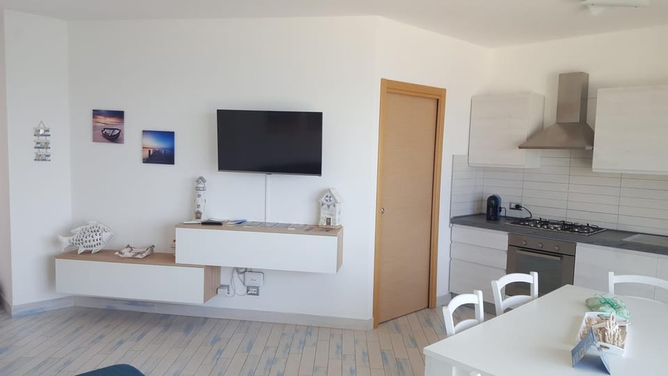 TV and multimedia, Living room, Dining area