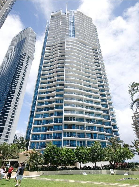 Chevron Renaissance - Private Apartments - Hosted by Coastal Letting Co. Apartment in Surfers Paradise