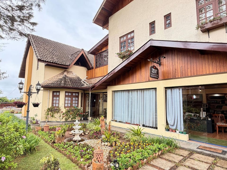 The Writer's House Bed and Breakfast in Campos do Jordão