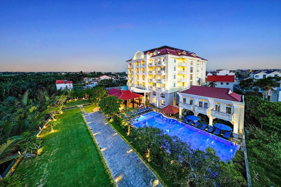 Property building, Day, Natural landscape, Garden, Garden view, Pool view, Swimming pool