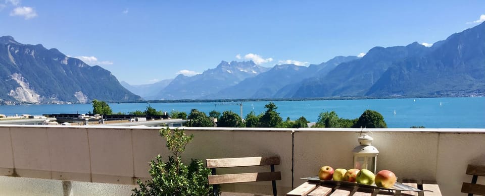 Natural landscape, View (from property/room), Balcony/Terrace, Lake view, Mountain view