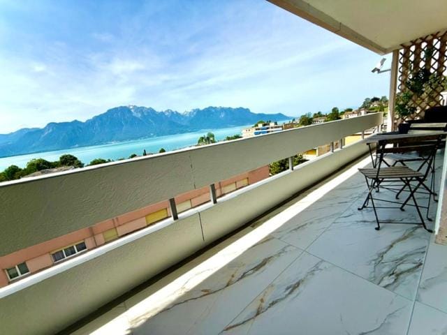 Balcony/Terrace, Location