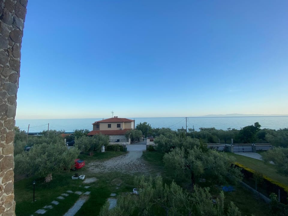 Neighbourhood, Sea view