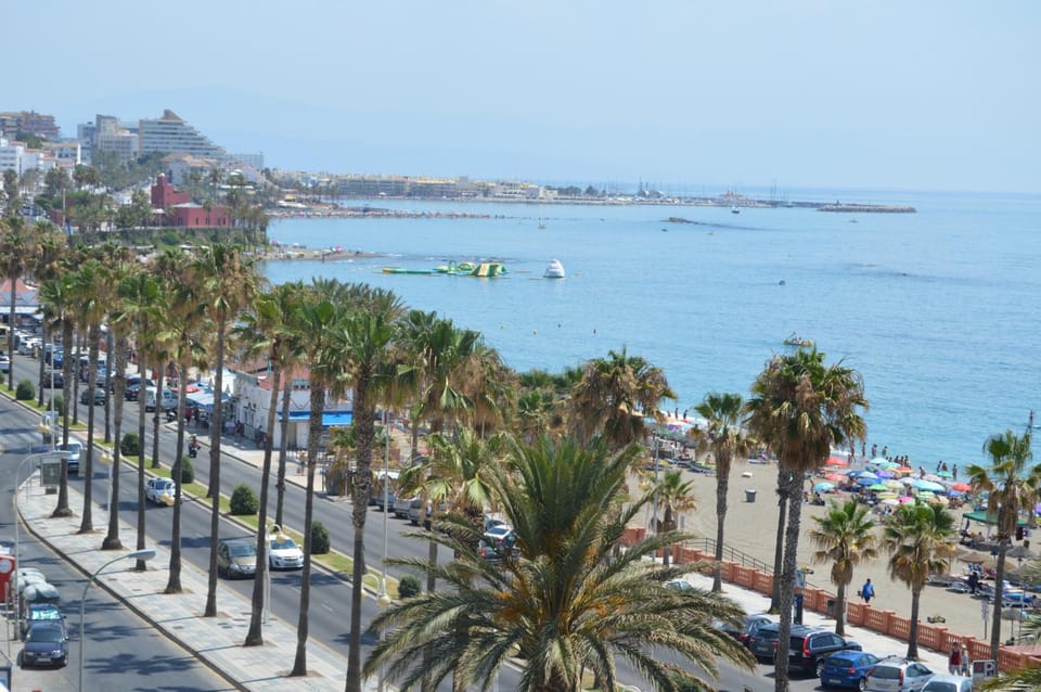 Nearby landmark, Beach, Sea view, Supermarket/grocery shop, Shopping Area