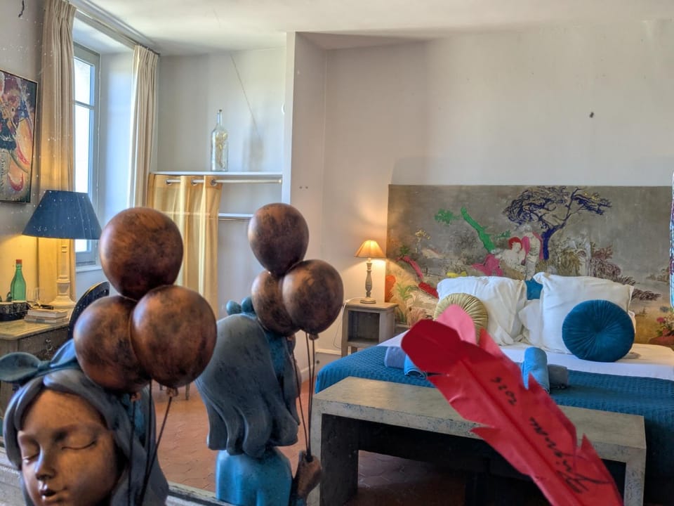 Living room, Decorative detail
