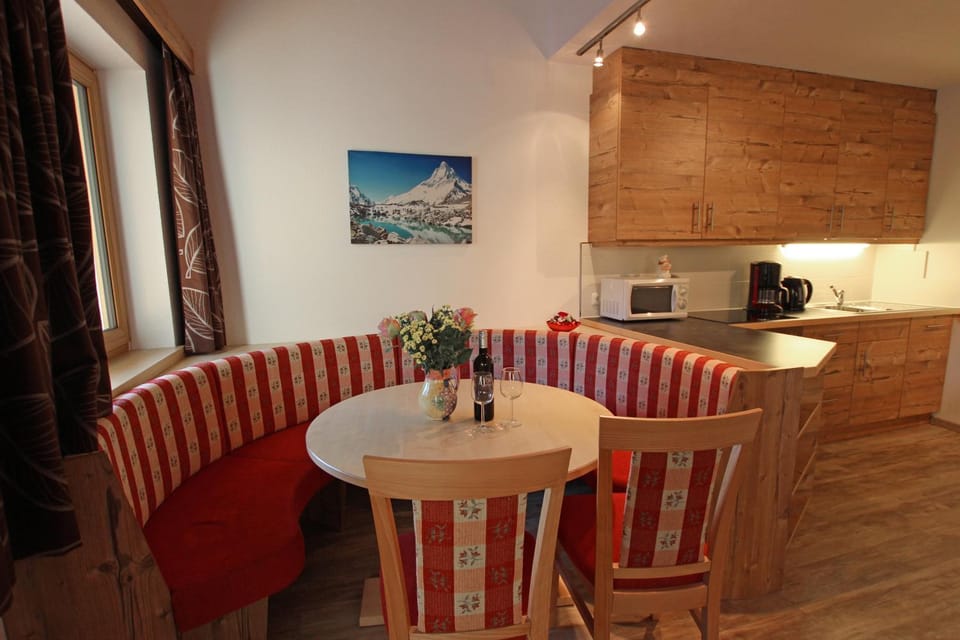 Kitchen or kitchenette, Food