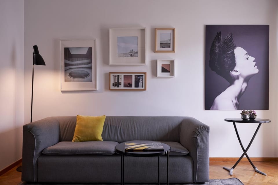 Living room, Decorative detail, Seating area