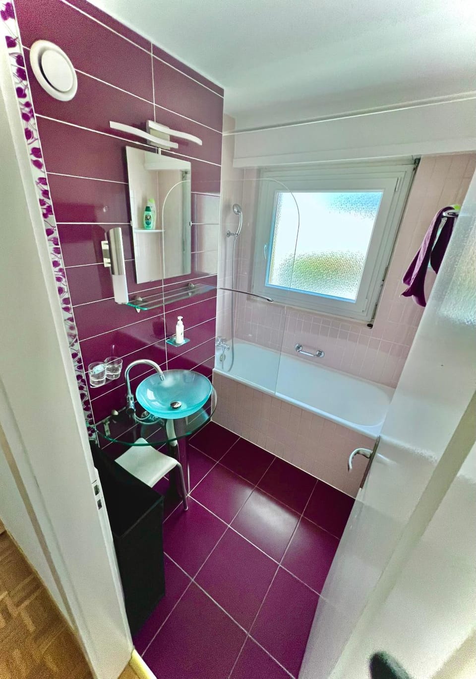 Bathroom, Bath, towels